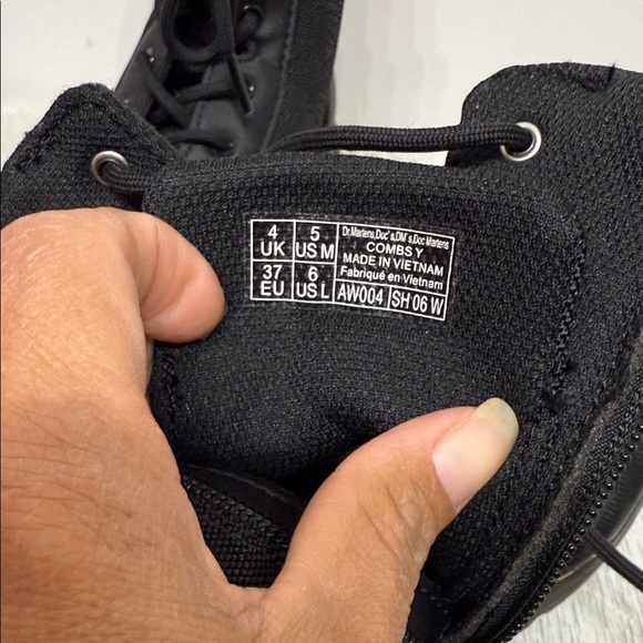 Dr. Martens Size M 5 /W 6 Charcoal Unixes Combs Extra Tough Poly Casual Boots - Picture 11 of 11